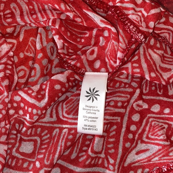 Athleta Hidden Lake Deep Red Firestone ombré long sleeve pullover top with hood - Picture 9 of 10